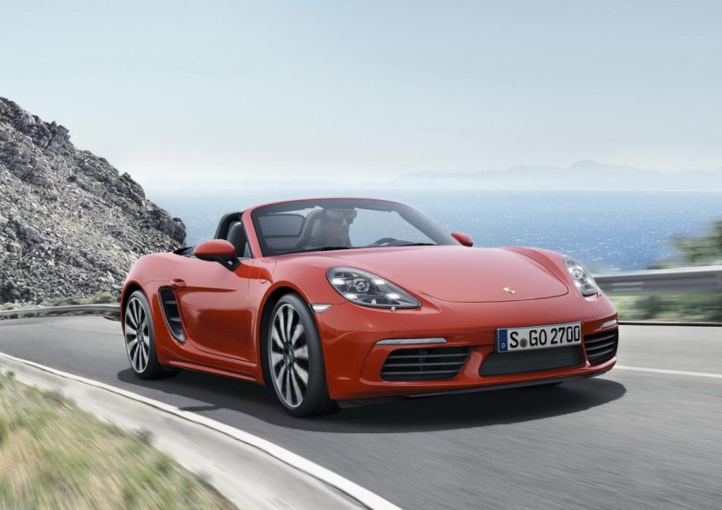 Порше Boxster 718