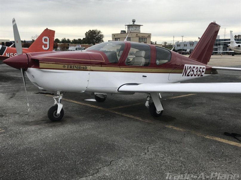Socata TB 20 in Flight красивое