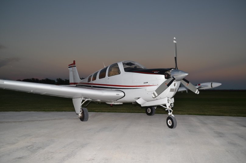 Бичкрафт Бонанза