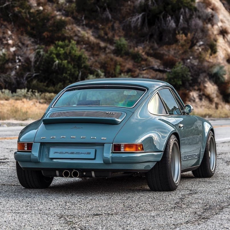 Porsche 911 Targa Singer