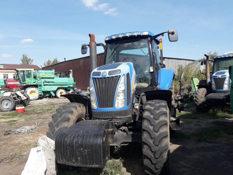 Трактор Нью Холланд т8040