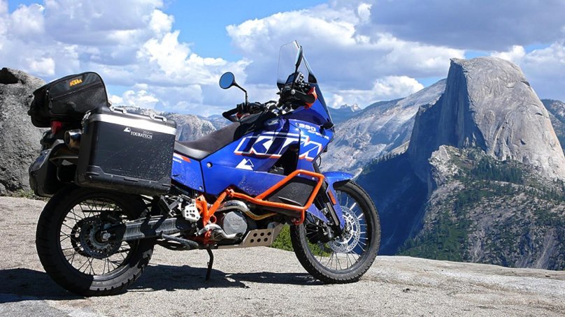 КТМ адвенчер 990