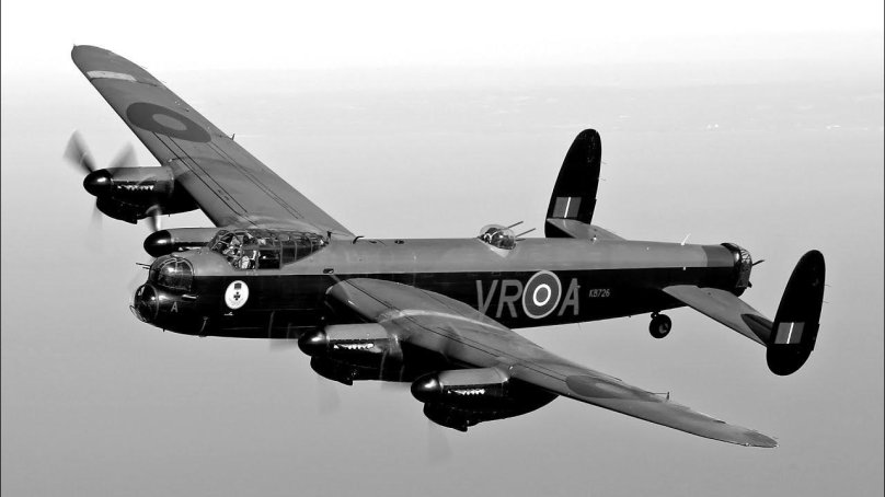 Самолет Авро Ланкастер
