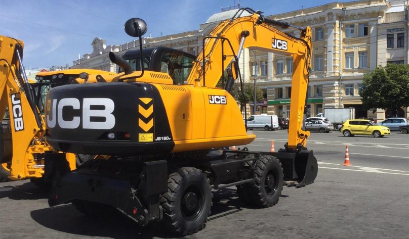 Колесный экскаватор JCB js160w