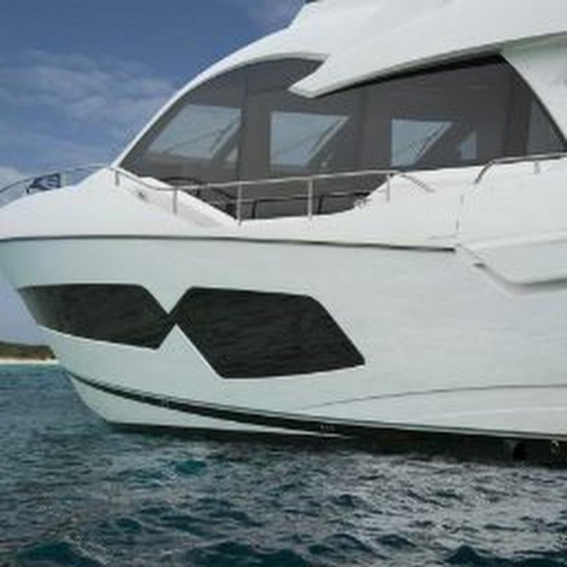 Яхта Сансикер 76