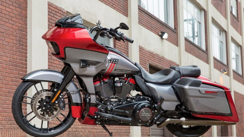 Road Glide CVO 2019