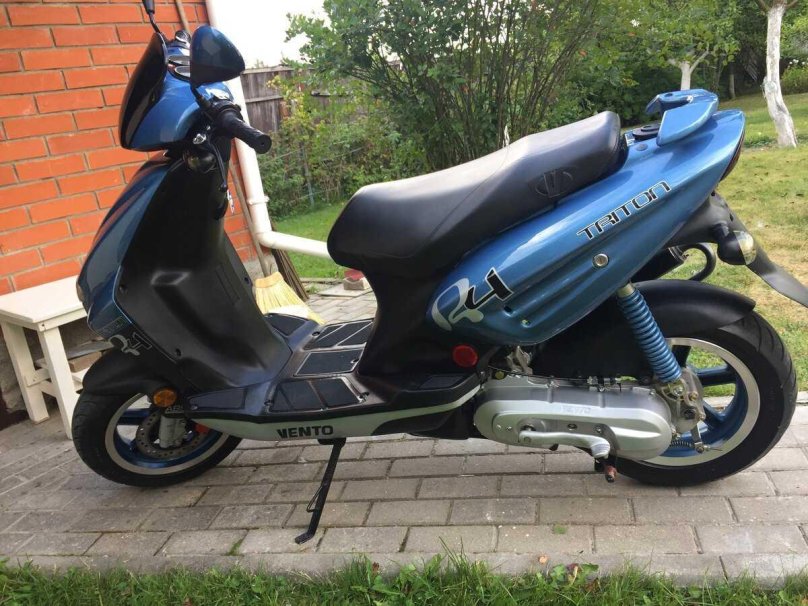 Скутер Венто Тритон р4