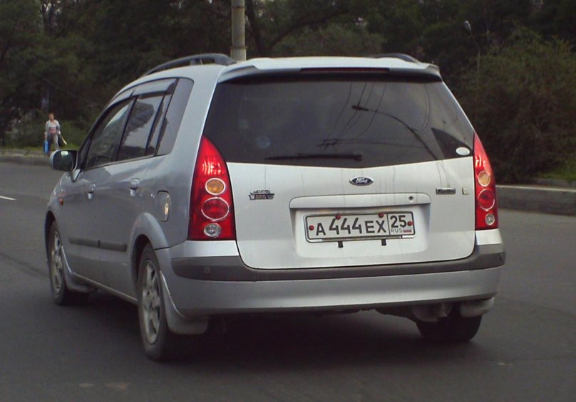 Форд Иксион 2000