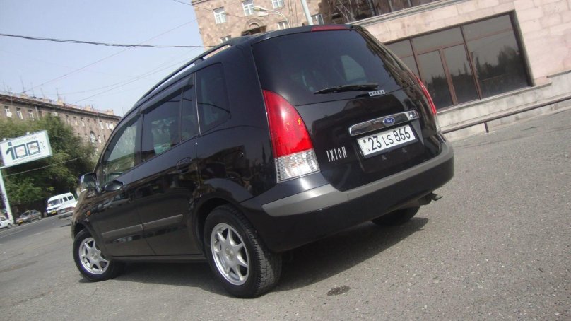 Ford Ixion 2001