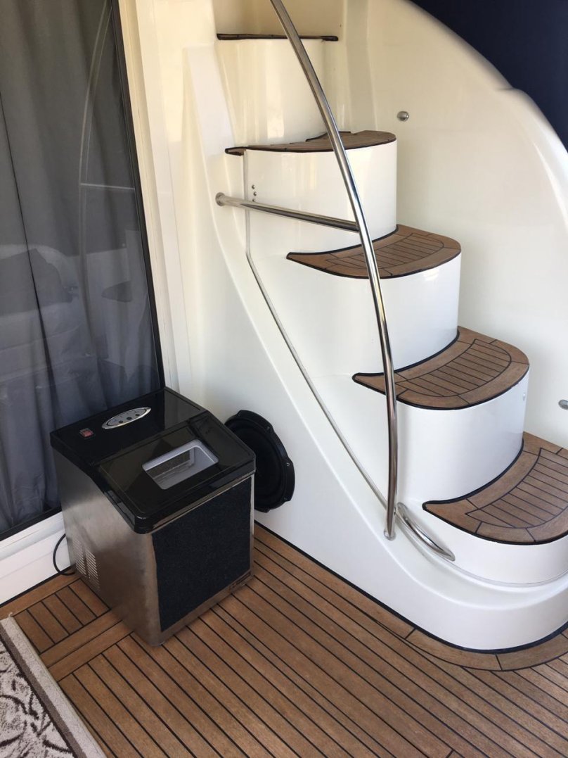 Meridian 391 Flybridge