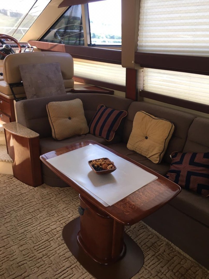 Катер Meridian 391