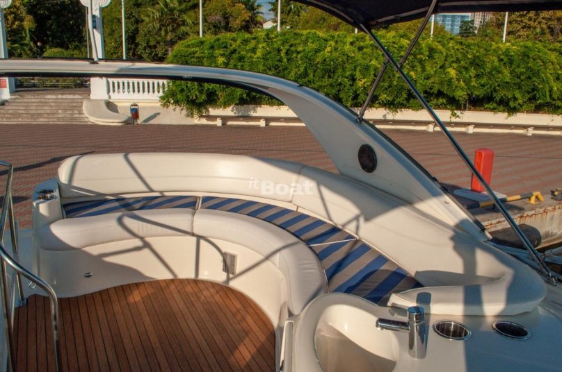 Порт Сочи яхта Меридиан