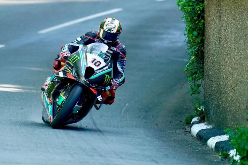 Гонки ТТ на острове Мэн 2023