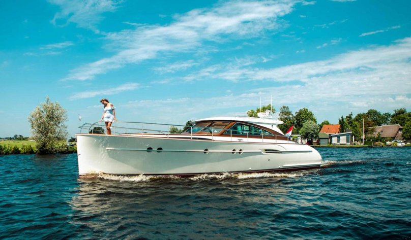 Моторная яхта Mulder 1500
