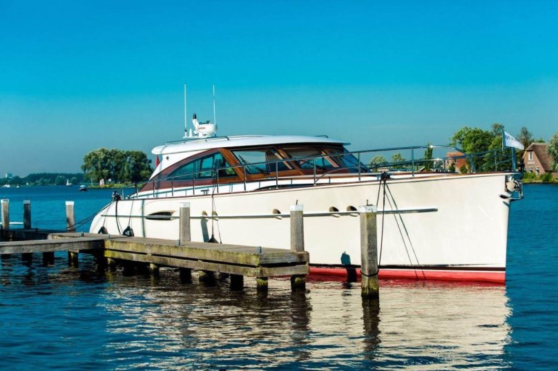 Голландские моторные яхты