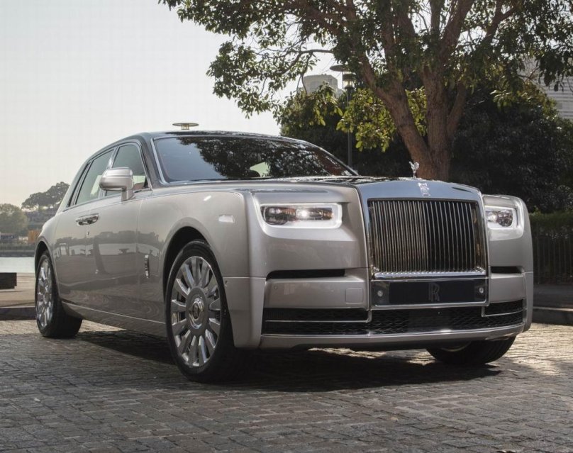 Роллс Ройс Фантом 2022