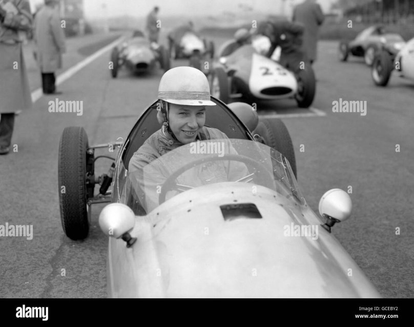 Джона Сёртиз