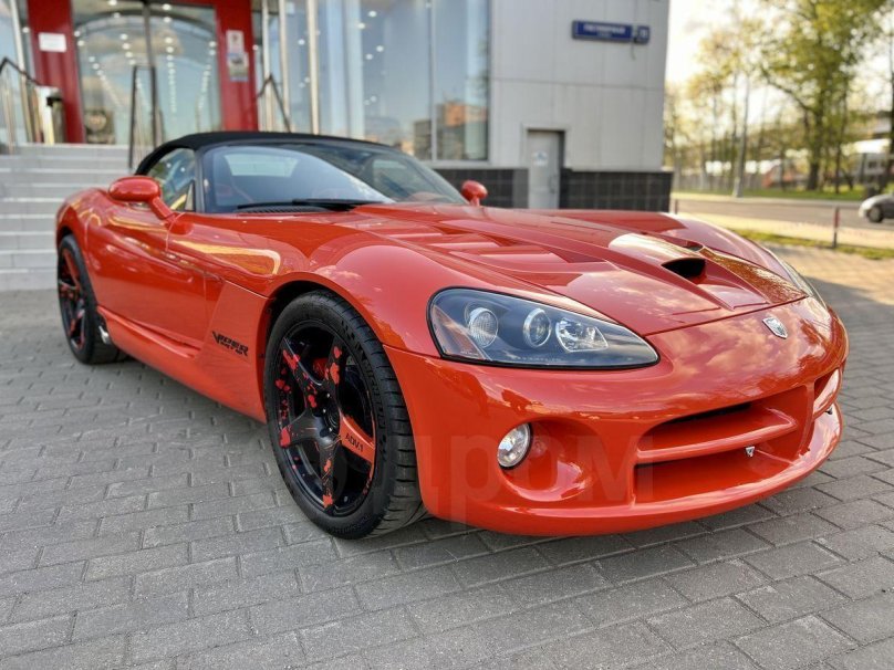 Додж Вайпер родстер