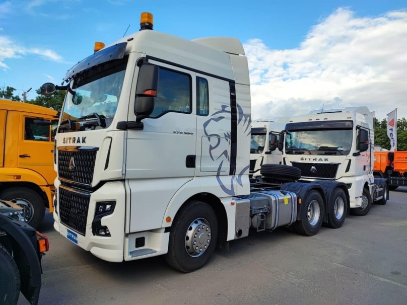 Sitrak c7h 6x4 тягач