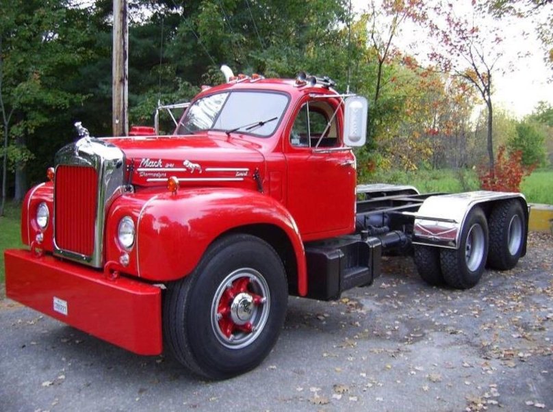 Грузовики Мак b61