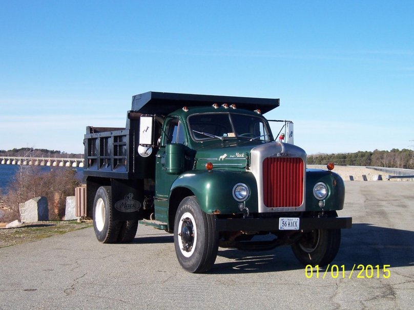 Mack 124 самосвал