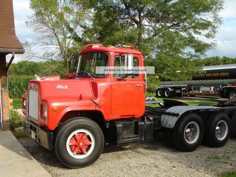 Мак грузовик 1975