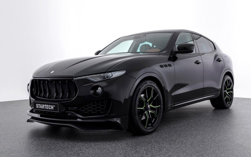 Мазерати Леванте черный