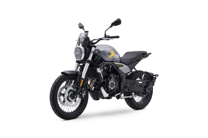 Benelli Leoncino 500 Trail