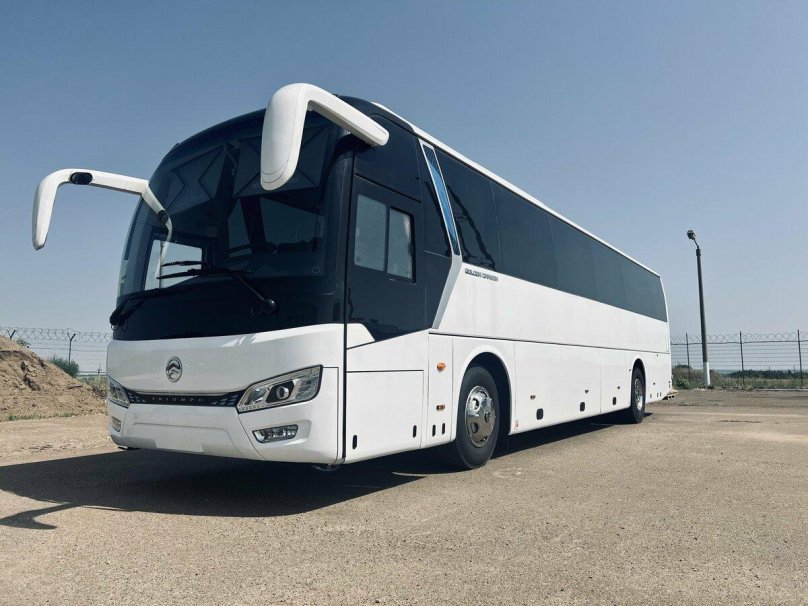 Автобус Golden Dragon xml6126jr