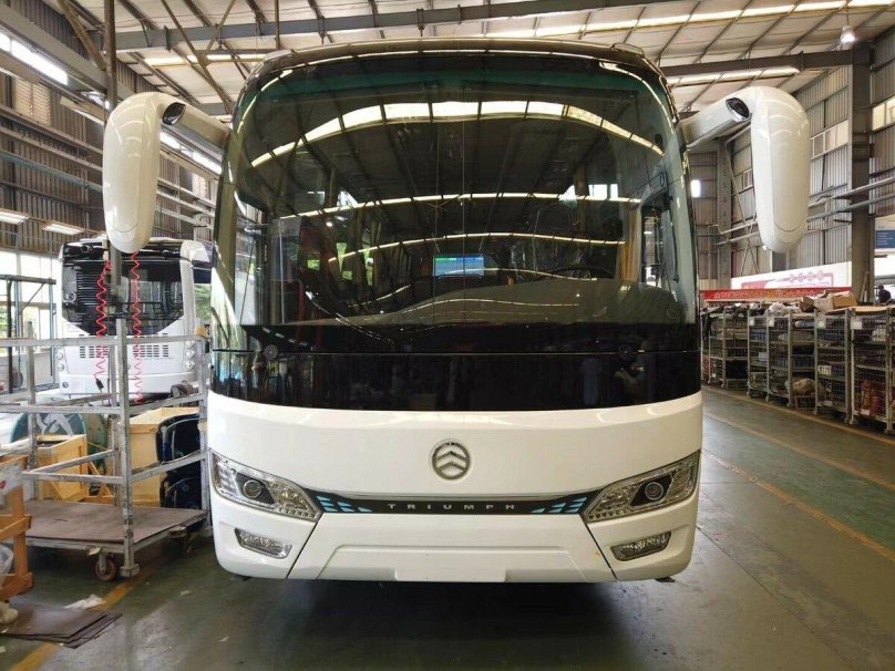 Автобус Golden Dragon xml6126jr