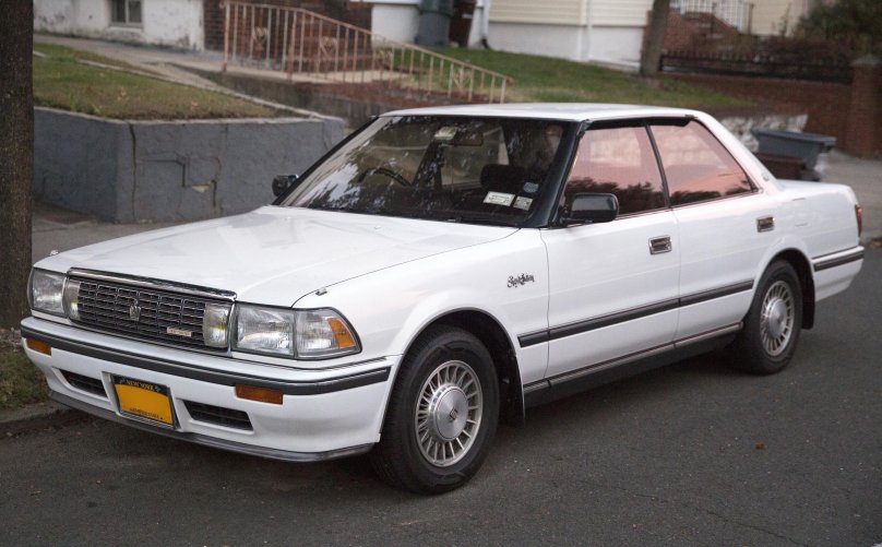 Тойота Краун 1990 Сток