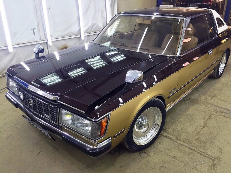 Toyota Crown s110 Coupe