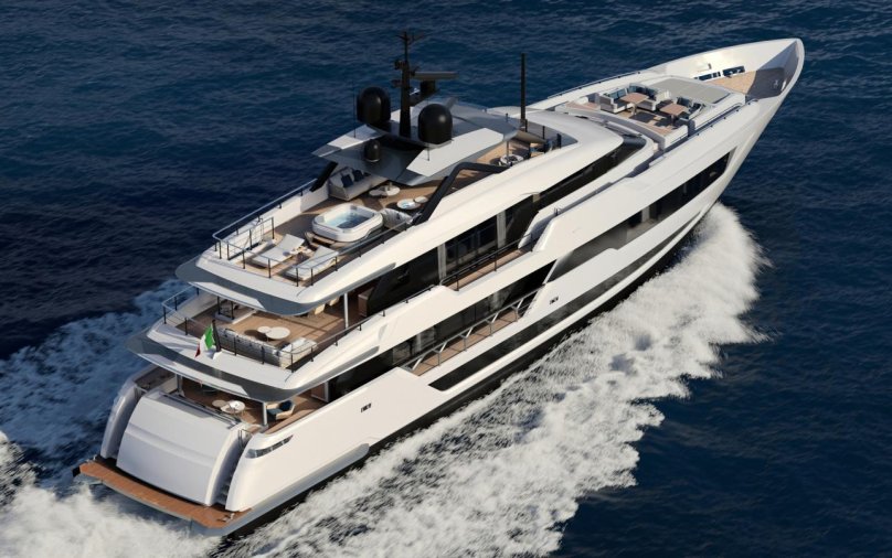 Яхта на волнах