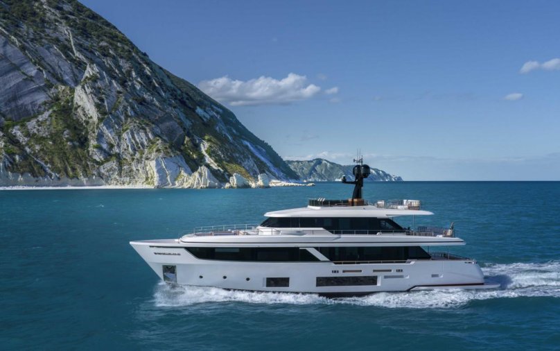 Яхта Navetta 30