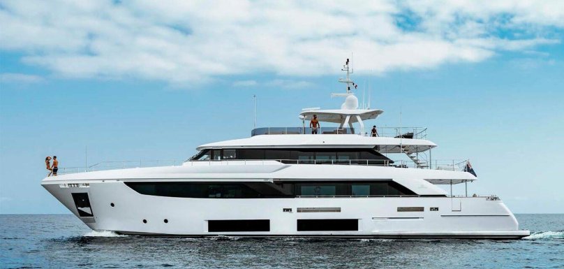 Custom line Navetta 33 Crescendo