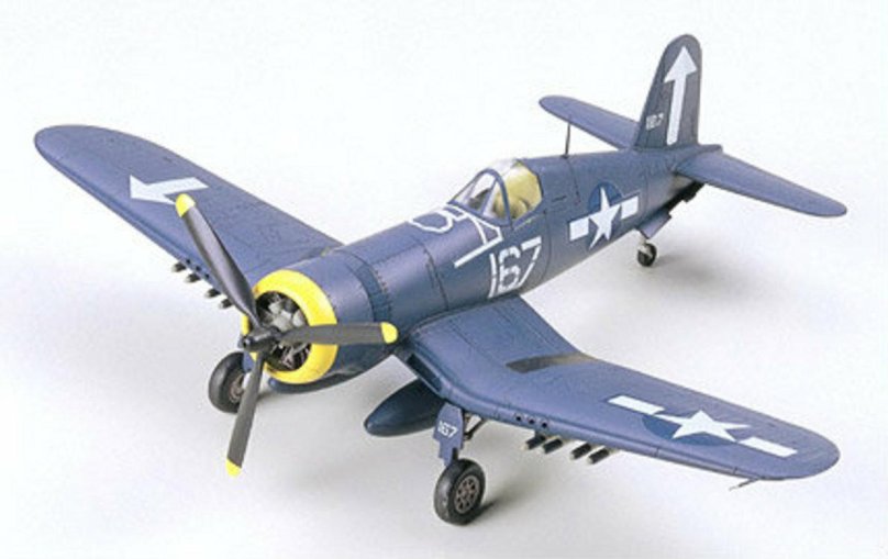 Самолет Корсар f4u модель
