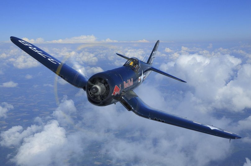 Самолет Корсар f4u