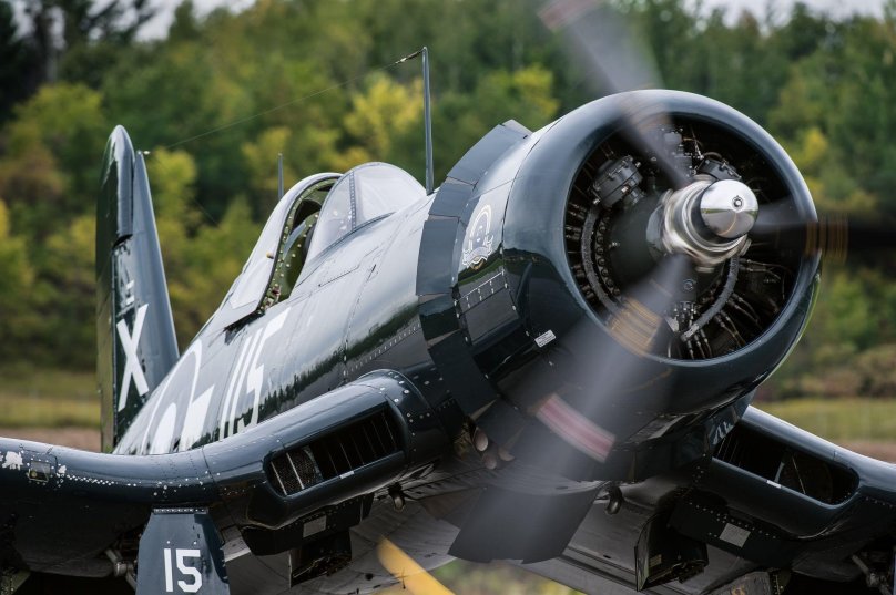 Самолет f4u-1d Corsair