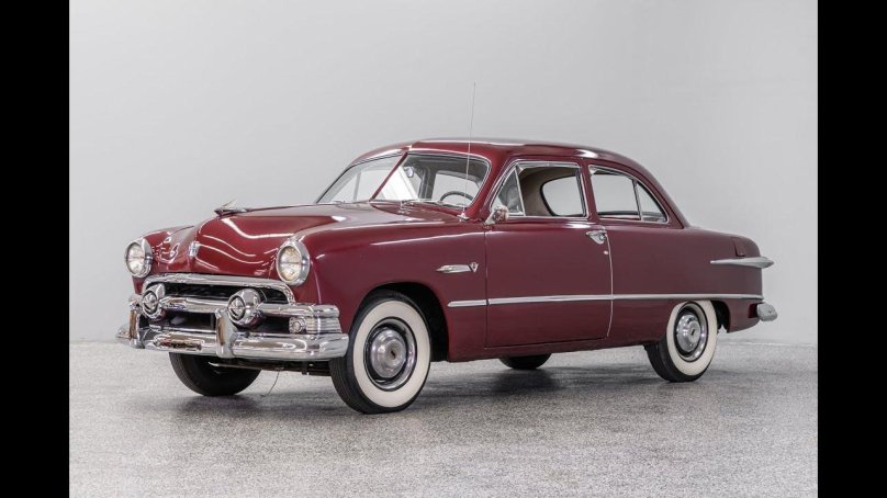 Ford Deluxe 1951