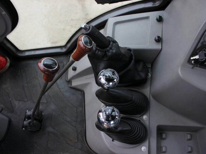 Redstar t28/28 экскаватор-погрузчик