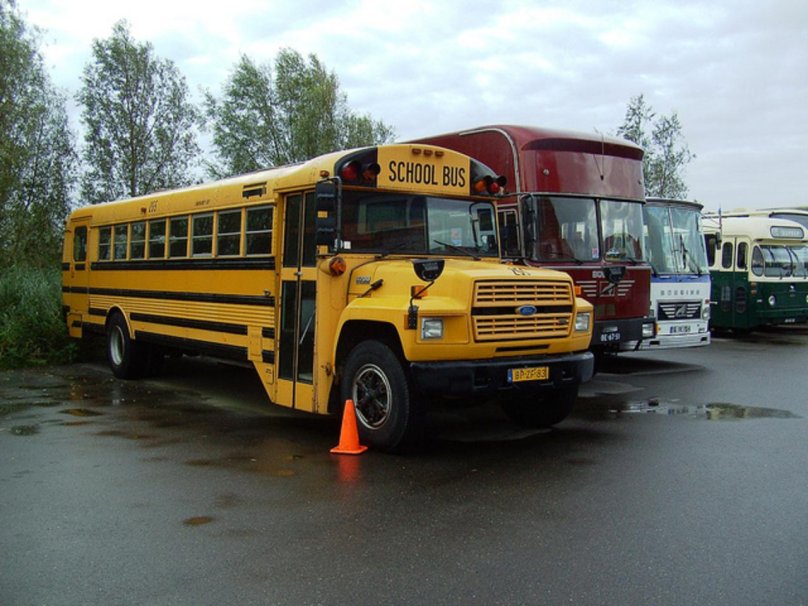 Ford b700 School Bus