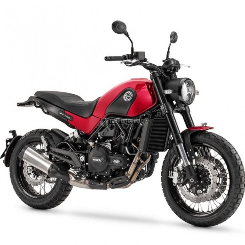 Benelli Leoncino 500 Trail