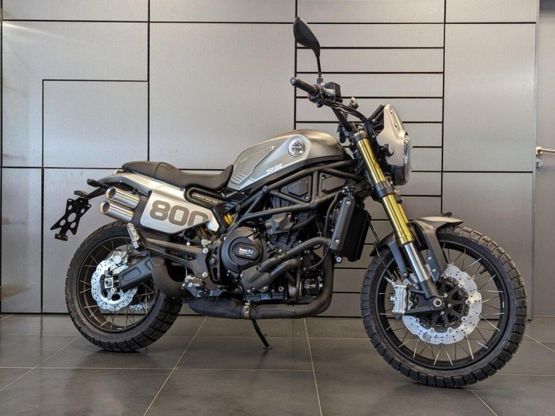 Benelli Leoncino 800 Trail