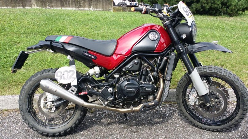 Benelli Leoncino 500 Trail