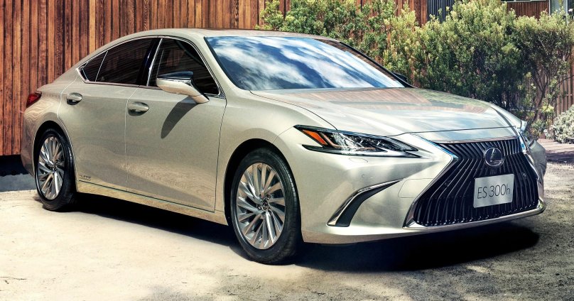 Лексус es300 2021