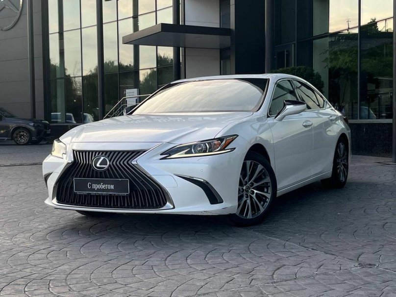 Лексус es 250 2020