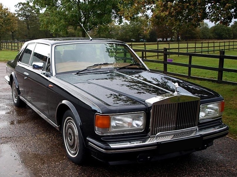 Роллс Ройс Сильвер спирит