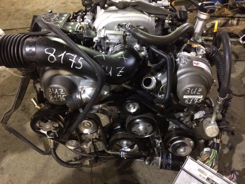 Двигатель Toyota 3uz