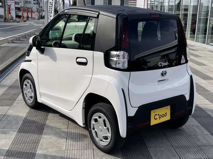 Toyota c+pod