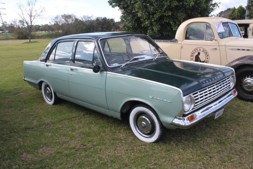 Vauxhall Victor 101 super